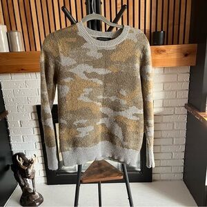 Banana Republic Women's Wool Blend Camouflage Knit Sweater - Size S